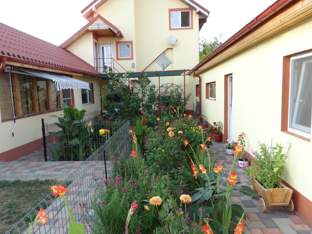Maria-Antonia Hotel Mangalia Bagian luar foto